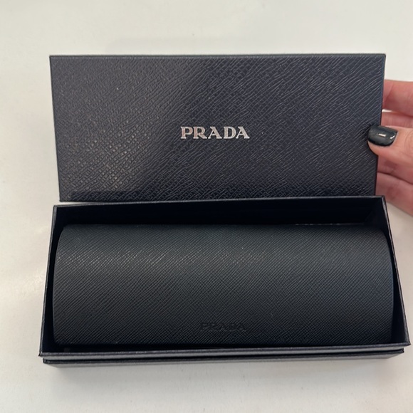 PRADA GLASSES - Picture 6 of 6